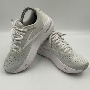 Brooks Ghost Max Women Running Shoes Light Gray White Lace Up Athletic Sneakers